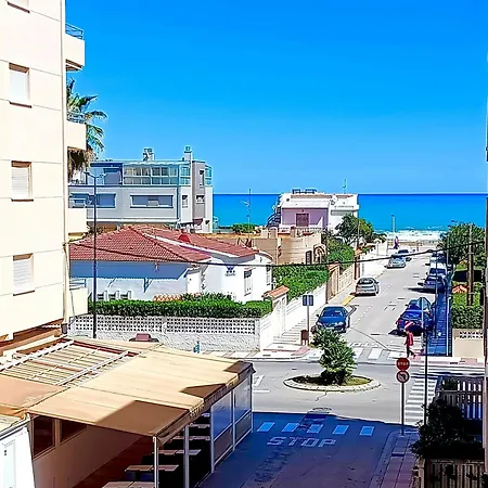 Playa 100 M Del Mar Piscina Parking