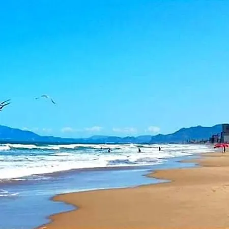 Playa 100 M Del Mar Piscina Parking دياموز