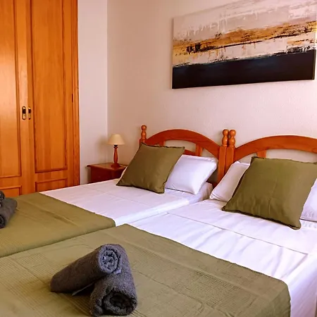 Playa 100 M Del Mar Piscina Parking